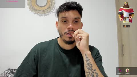 Alejandro online show from 01-01-25, 01:15