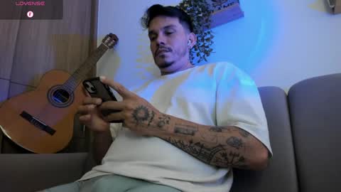 Alejandro online show from 04-12-26, 01:10