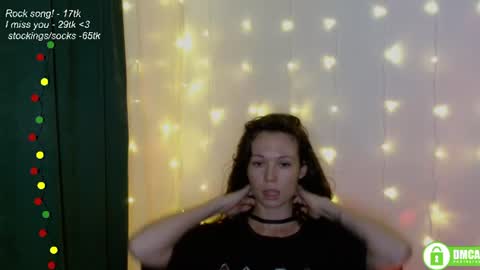 hey Im Leia and I love rock  online show from 07-24-26, 07:34