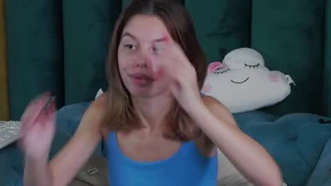 leiahux online show from 07-27-26, 05:14