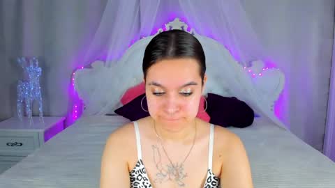 Snapshot of leiawow chatting on 05-26-26, 08:54 leiawow online show from 05-26-26, 08:54