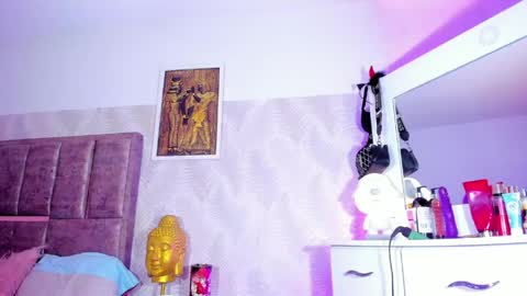 leidy_lara online show from 04-24-26, 04:59