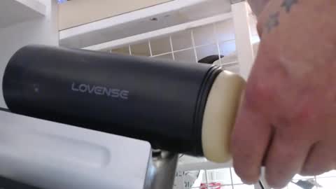 Snapshot of leif_norway chatting on 09-17-25, 02:46 Horny for pvt online show from 09-17-25, 02:46