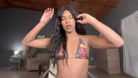 Leila     online show from 04-27-26, 12:52