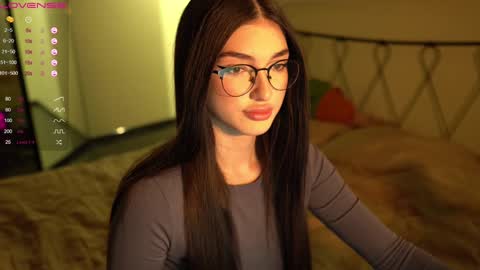 Leila online show from 12-20-24, 04:46