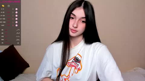 Leila online show from 03-24-26, 12:10