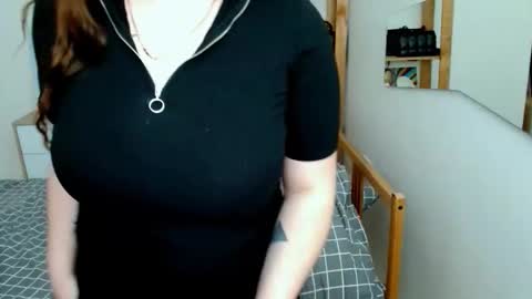 Leila online show from 02-03-26, 06:40