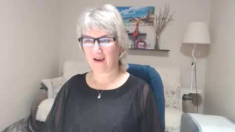 Leila Kinky online show from 11-07-25, 05:18