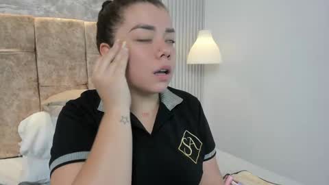 leilapons online show from 10-05-25, 04:27