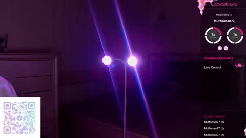 Snapshot of leilavanillla chatting on 10-26-25, 12:49 Leila online show from 10-26-25, 12:49