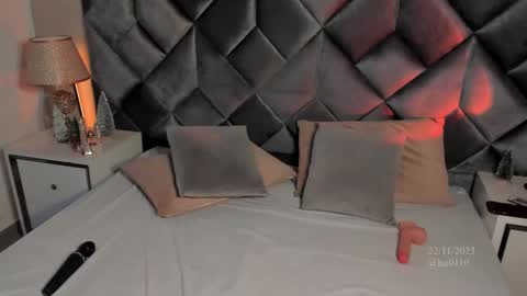 Snapshot of leizathompson chatting on 11-22-25, 08:41 Leizathompson online show from 11-22-25, 08:41