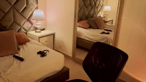 Leizathompson online show from 02-20-26, 10:10