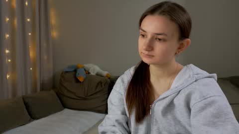 Lelia online show from 02-05-26, 05:39