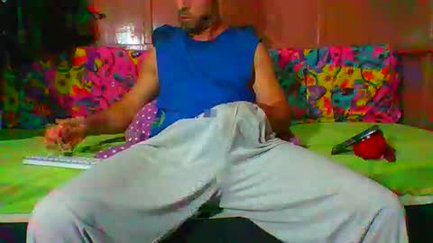 Snapshot of lemao77 chatting on 10-22-25, 07:46 SEX MASTER online show from 10-22-25, 07:46