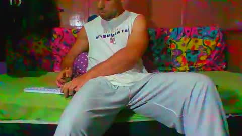 Snapshot of lemao77 chatting on 11-06-25, 04:08 SEX MASTER online show from 11-06-25, 04:08