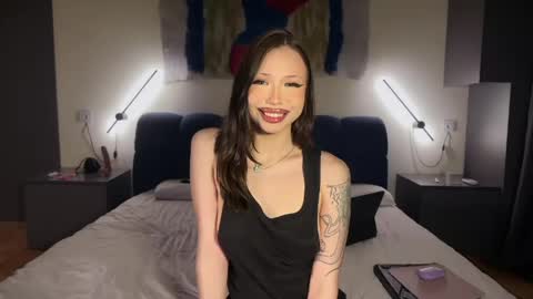 2 shy lemons 1 peach online show from 03-01-26, 10:23