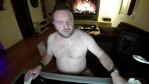 Snapshot of lemouth006 chatting on 01-12-25, 02:56 Ange online show from 01-12-25, 02:56