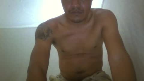 Snapshot of len0n_ chatting on 09-13-25, 04:12 Lenon online show from 09-13-25, 04:12