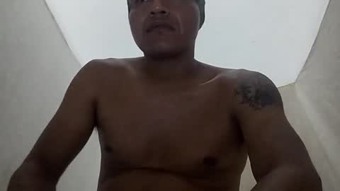 Snapshot of len0n_ chatting on 09-15-25, 07:52 Lenon online show from 09-15-25, 07:52