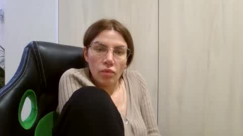 Snapshot of lena6122000 chatting on 10-26-25, 09:42 lena6122000 online show from 10-26-25, 09:42