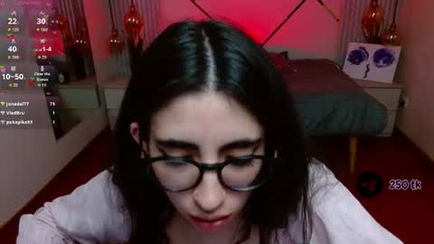 Snapshot of lena_roses chatting on 06-11-26, 12:32 Lena online show from 06-11-26, 12:32