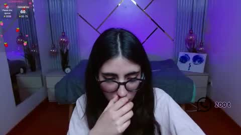 Snapshot of lena_roses chatting on 06-16-26, 08:33 Lena online show from 06-16-26, 08:33