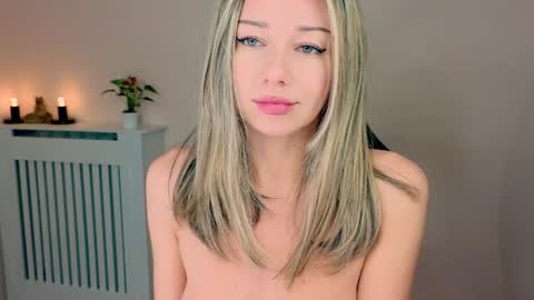 Snapshot of lenamuti chatting on 11-27-25, 08:38 Lena online show from 11-27-25, 08:38