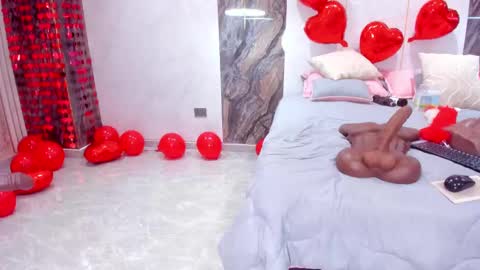 Snapshot of lenathompson chatting on 02-21-25, 07:45 Lenathompson online show from 02-21-25, 07:45