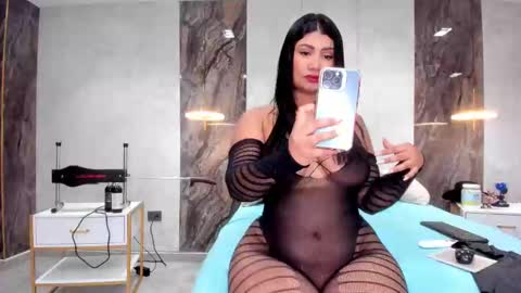 Snapshot of lenathompson chatting on 03-01-25, 03:53 Lenathompson online show from 03-01-25, 03:53