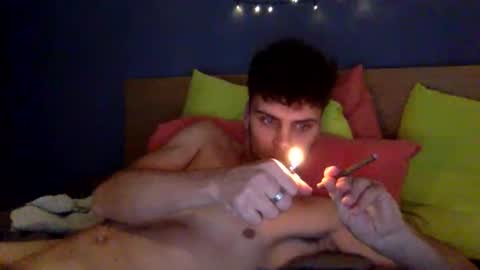 Snapshot of lendariokiss chatting on 11-24-25, 12:16 Armando online show from 11-24-25, 12:16