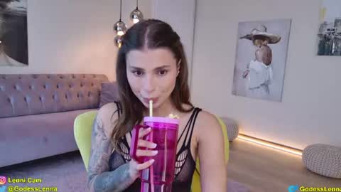 Snapshot of lenna_godess chatting on 06-09-26, 05:52 Lenna Goddess online show from 06-09-26, 05:52