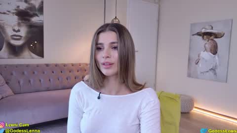 Snapshot of lenna_godess chatting on 06-17-26, 04:59 Lenna Goddess online show from 06-17-26, 04:59