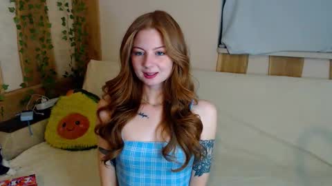 Snapshot of leo_and_lori chatting on 11-16-25, 06:35 Leo and Lori online show from 11-16-25, 06:35