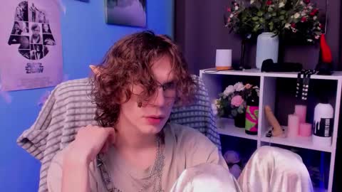 Leo online show from 03-05-26, 02:24