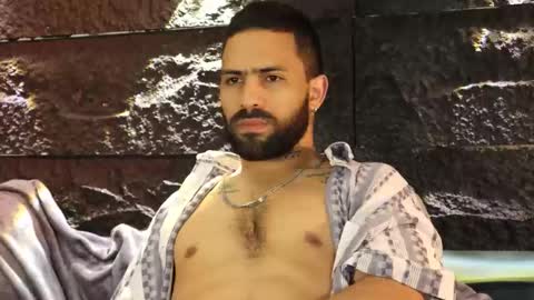 Leo  Diaz online show from 11-14-25, 01:37