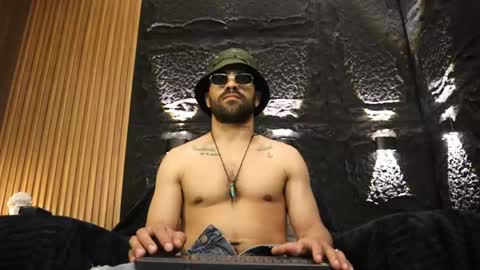 Leo  Diaz online show from 04-26-26, 12:30