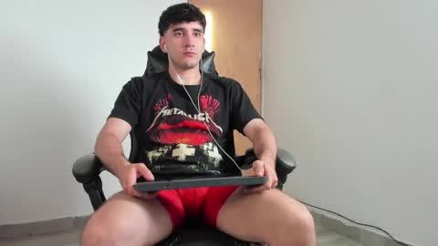 Snapshot of leo_jones389 chatting on 05-23-26, 10:14 Leo Jones online show from 05-23-26, 10:14