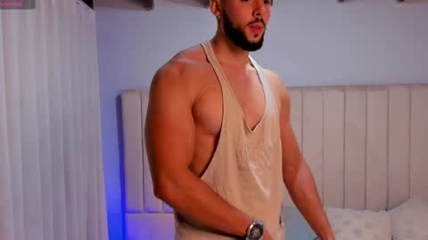 Snapshot of leo_king17 chatting on 05-28-26, 12:13 adrian online show from 05-28-26, 12:13
