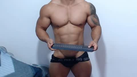 Snapshot of leo_muscleboy chatting on 06-02-26, 04:14 Leo online show from 06-02-26, 04:14