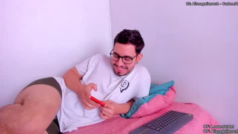 Snapshot of leoandviolet chatting on 12-29-24, 02:31 Carlos Alissa. Help us to reach 100 likes online show from 12-29-24, 02:31