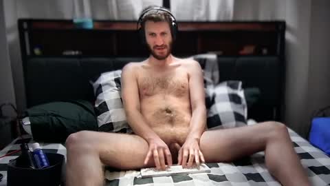 Snapshot of leobiggy227 chatting on 01-07-25, 08:45 LeoBiggy online show from 01-07-25, 08:45