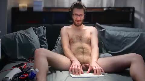 Snapshot of leobiggy227 chatting on 02-23-25, 05:34 LeoBiggy online show from 02-23-25, 05:34