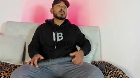 Snapshot of leocarter_ chatting on 07-19-26, 10:08 leo online show from 07-19-26, 10:08