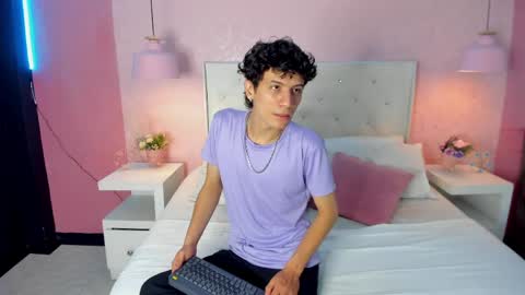 Leo online show from 03-19-26, 03:10