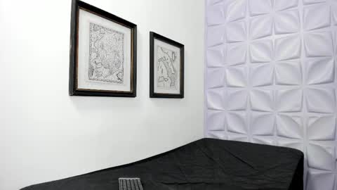 Snapshot of leofox__ chatting on 04-14-26, 08:15 Leo online show from 04-14-26, 08:15