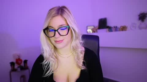 leokitty  online show from 04-23-26, 01:13