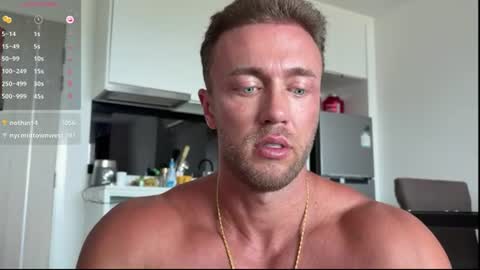 Snapshot of leon_lovefitness chatting on 06-29-26, 06:52 Leon online show from 06-29-26, 06:52