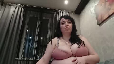 Snapshot of leona_harrison chatting on 10-19-25, 05:57 Leona Harrison online show from 10-19-25, 05:57