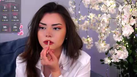 Mia online show from 11-18-25, 08:41