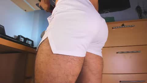 Snapshot of leonardo_sanguinnetti chatting on 06-09-26, 10:49 JOSEPH online show from 06-09-26, 10:49